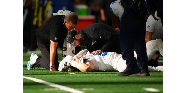 Detroit Lions pass-rusher Aidan Hutchinson skadades i matchen